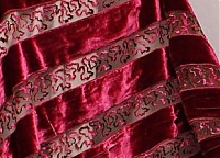 Панбархат с вышивкой в полоску брусничного цвета Панбархат с вышивкой в полоску брусничного цвета